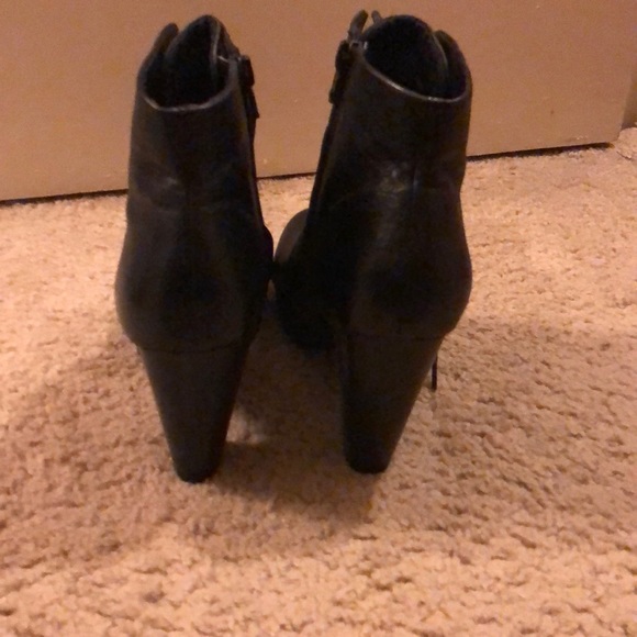 Steve Madden boots - Picture 4 of 5
